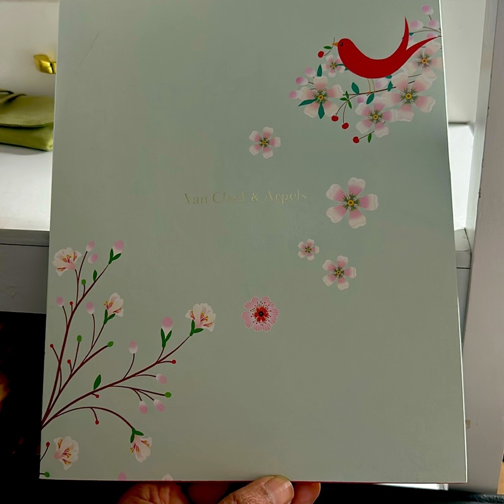 Authentic VanCleef and Arpels coffee book